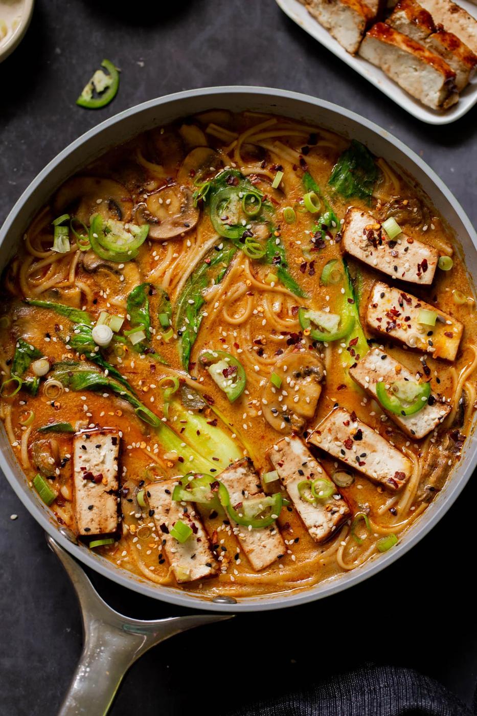 1-Pot Vegan Tonkotsu Ramen