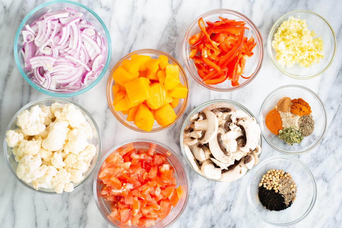 ingredients needed for making vegetable balti