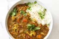 Fenugreek-Spiced Brown Lentil Soup with Broccoli and Black Pepper