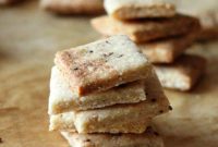 Vegan Baked Mathri Wheat Semolina Crackers
