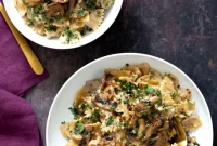 Effortless One-Pan Vegan Mushroom Stroganoff