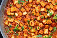 Tofu Vindaloo: Indian Tangy Chili Explosion