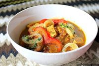 Spicy Vegan Tempeh Onion Curry