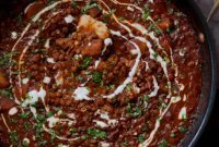 Robust Vindaloo Potato and Lentil Curry