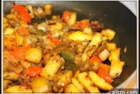 Indian Spiced Baingan Aloo Curry