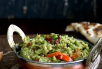 Zesty Vegan Gobi Mutter Keema: Gluten-Free Cilantro-Onion Cauliflower & Pea Curry