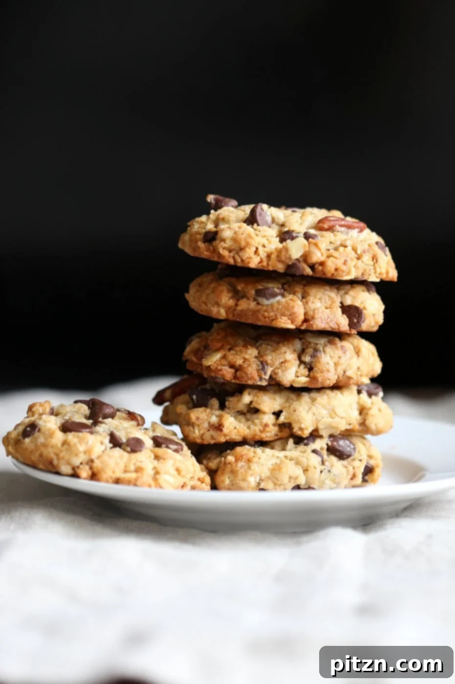Homemade Vegan Cowboy Cookie Jar Kit 8 Vegan Cowboy Cookies Mix makes great Jar gifts for the Holiday Season. Layer oats, flour, coconut, chocolate sugar and pecans. Mix, add applesauce and oil, and bake. #veganricha #Vegan #Recipe Can be #glutenfree. | VeganRicha.com