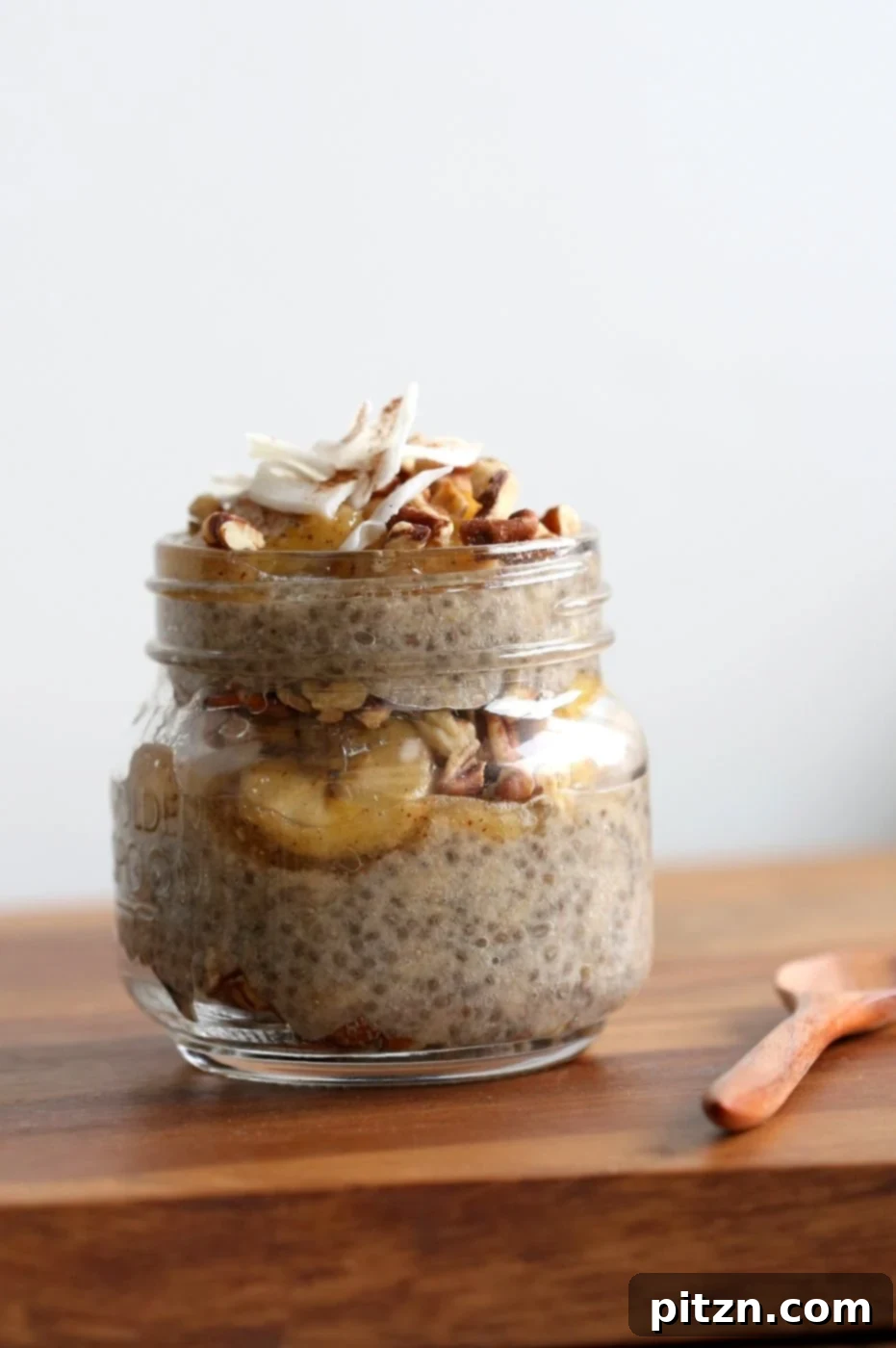 Golden Caramelized Banana Chia Pudding with Toasted Coconut 6 Banana Chia Pudding with Caramelized Banana and Coconut. Banana Bread in Chia Pudding form. Vegan Breakfast Recipe. #Glutenfree #Soyfree #Recipe. Can be #Nutfree | VeganRicha.com