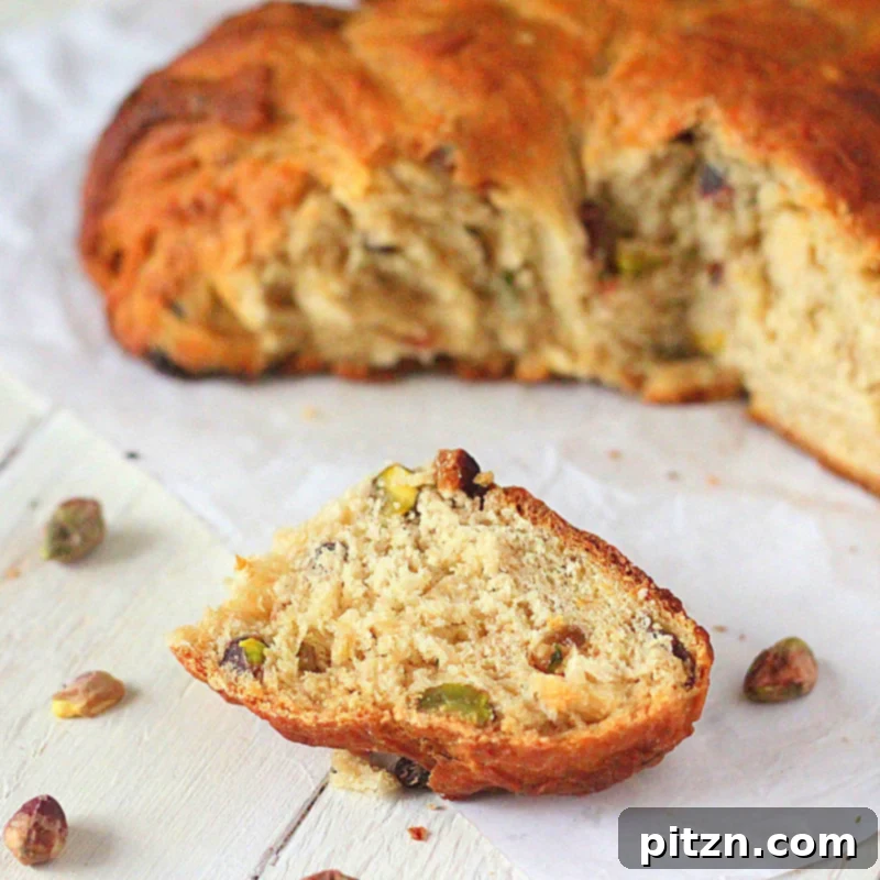 Another beautiful presentation of the delicious Vegan Christmas Stollen Wreath, showcasing its festive elegance and appeal.