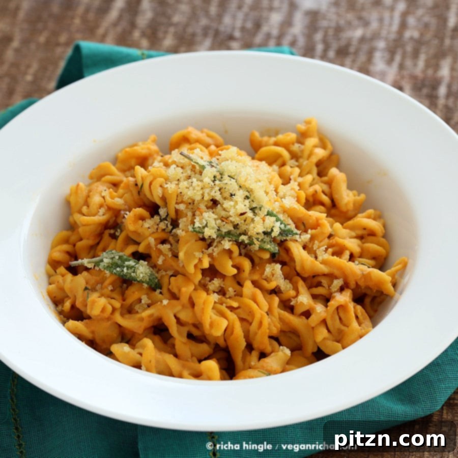 Velvet Vegan Pumpkin Sage Pasta with Crispy Sage Accents 5 Vegan Pumpkin Sage Pasta | Crispy topping