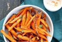Crispy Baked Sweet Potato Fries with Chipotle Ranch
