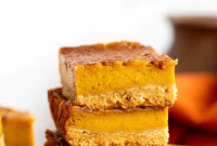 Spiced Vegan Pumpkin Pie Bars