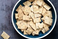 Easy 4-Ingredient Everything Bagel Crackers