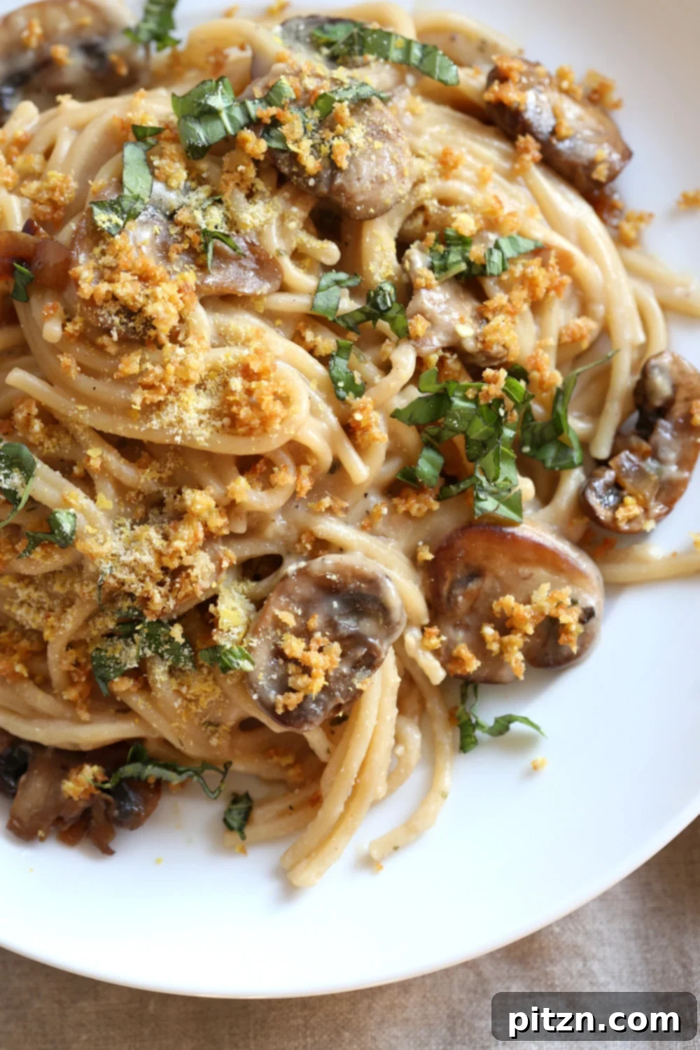Speedy Creamy Mushroom Tetrazzini 3 Instant Pot Mushroom Tetrazzini Simple Creamy Comforting Pasta dinner with simple pantry ingredients. 1 Pot Tetrazzini. #Vegan #Soyfree #Recipe.#VeganRicha Can be #nutfree #Glutenfree