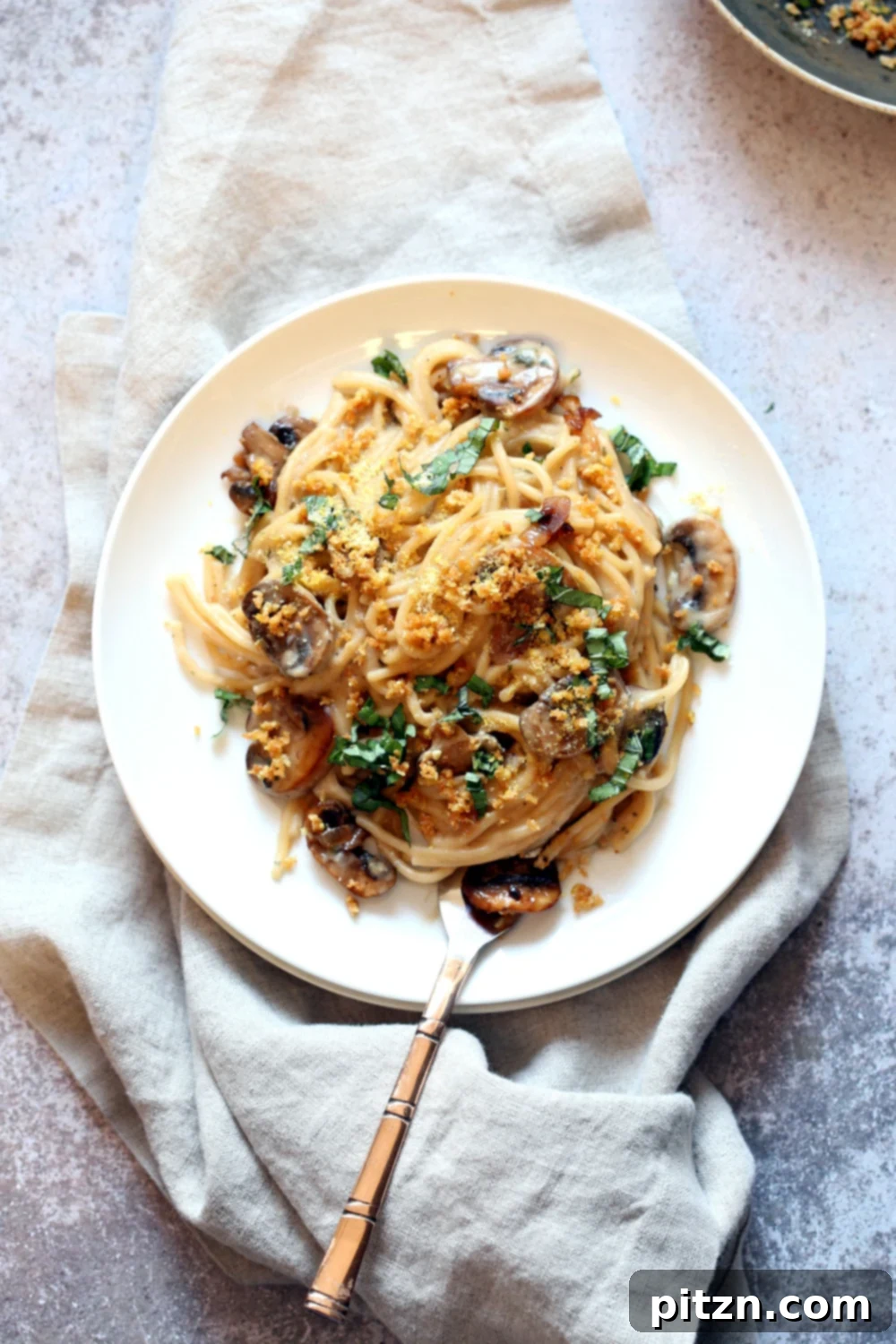 Speedy Creamy Mushroom Tetrazzini 6 Instant Pot Mushroom Tetrazzini Simple Creamy Comforting Pasta dinner with simple pantry ingredients. 1 Pot Tetrazzini. #Vegan #Soyfree #Recipe.#VeganRicha Can be #nutfree #Glutenfree