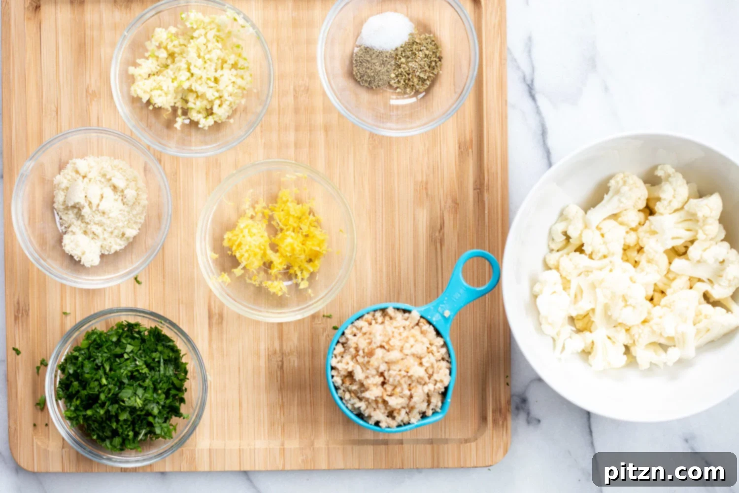 Spaghetti with Crispy Garlic Crumbs and Smoky Roasted Cauliflower 5 Ingredients for Spaghetti with toasted garlic breadcrumbs in bowls